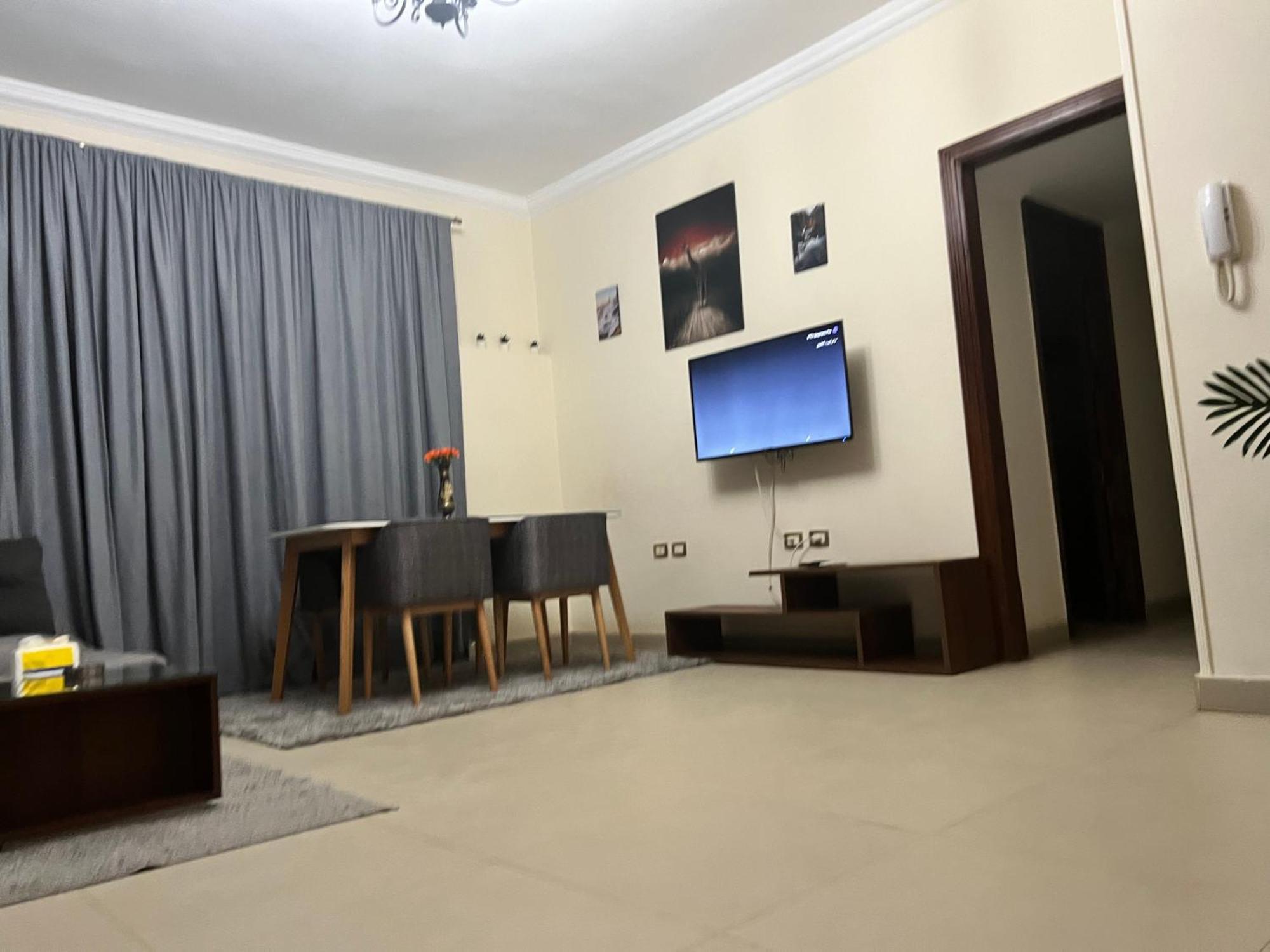 Hidden Gem With Pool Access In New Cairo Apartment Exterior photo